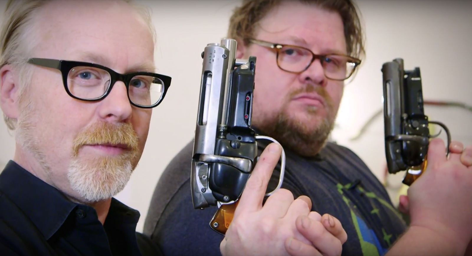 Dan-Lanigan-Blade-Runner-Deckard-Prop-Blaster-Pistol-Adam-Savage-TESTED-Video-Collection